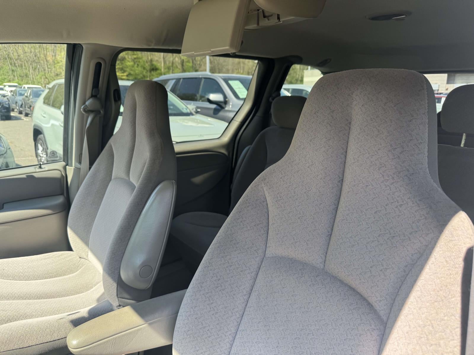 2003 Dodge Caravan SE