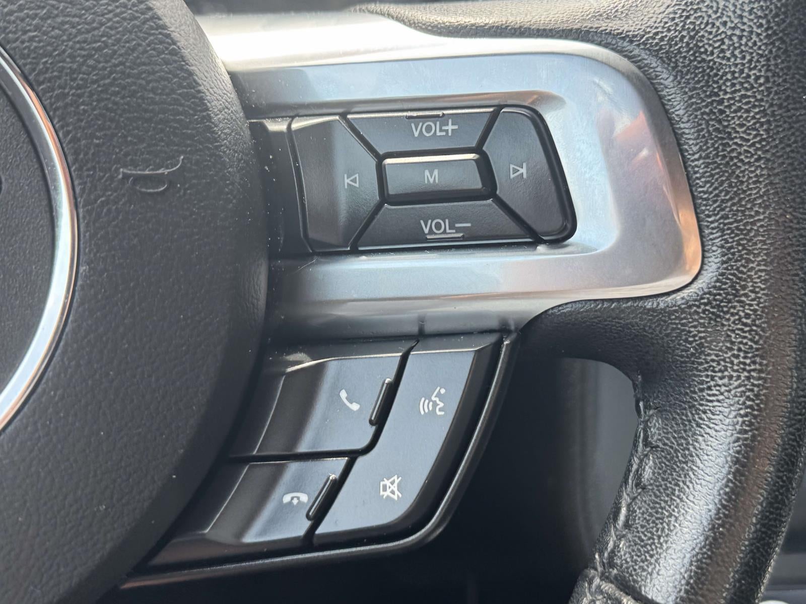 2017 Ford Mustang V6