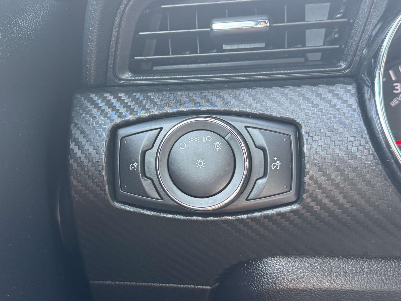 2017 Ford Mustang V6