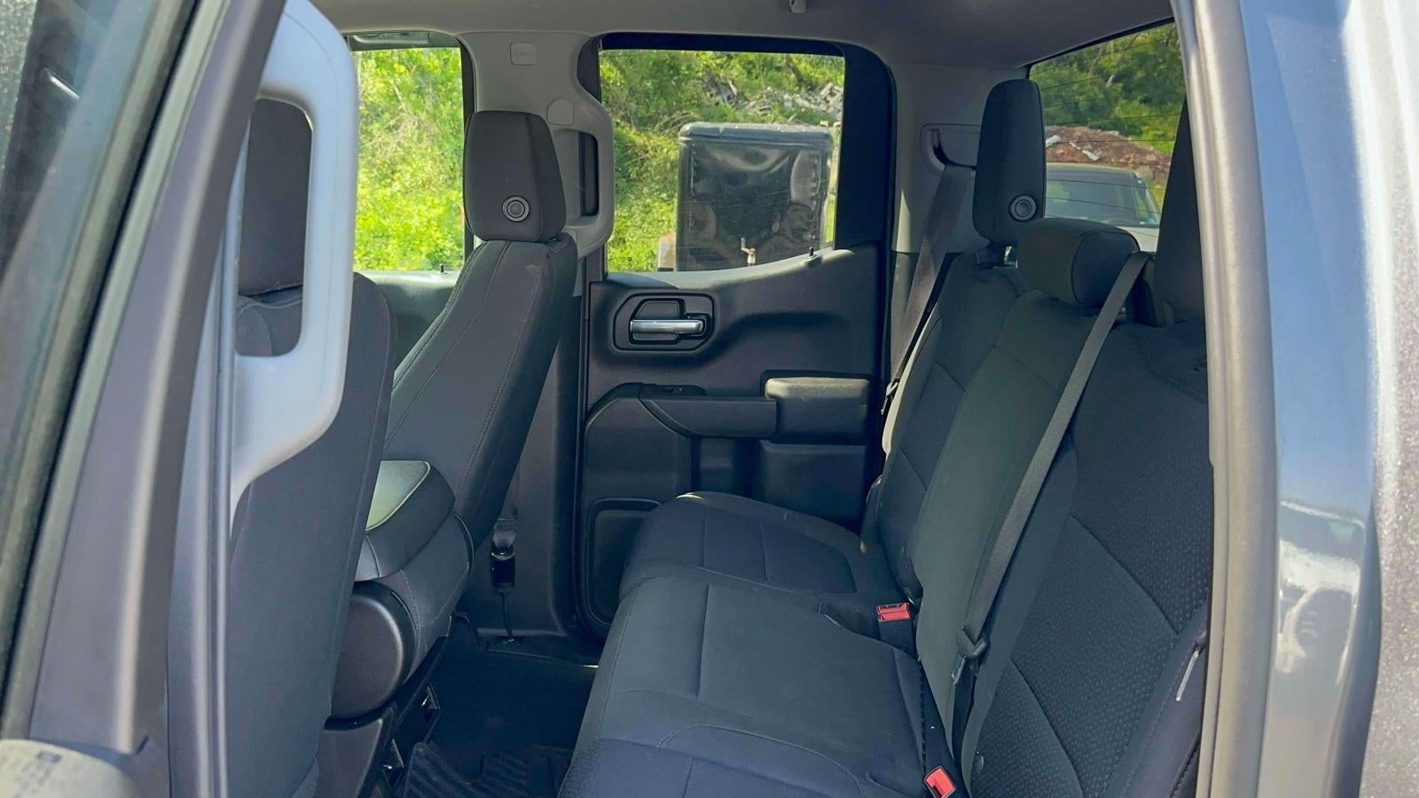 2021 Chevrolet Silverado 1500 4WD Double Cab Standard Bed Custom