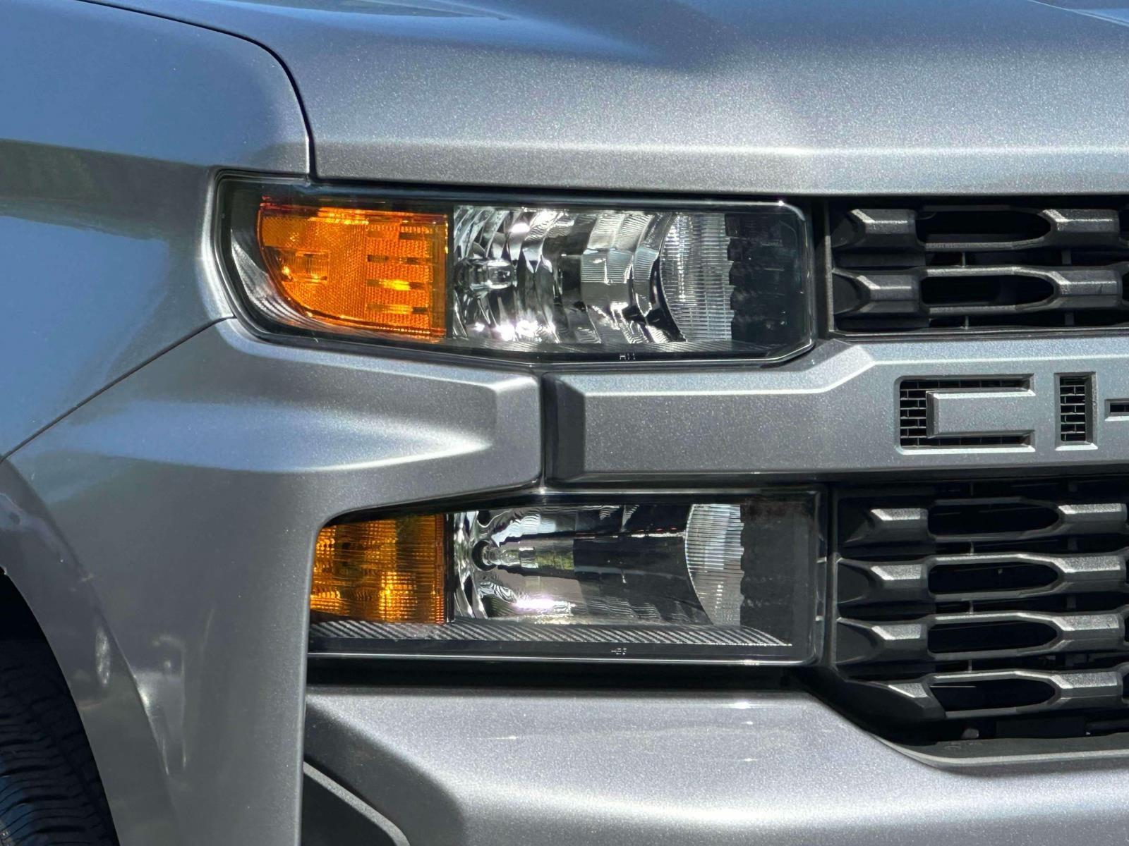 2021 Chevrolet Silverado 1500 4WD Double Cab Standard Bed Custom