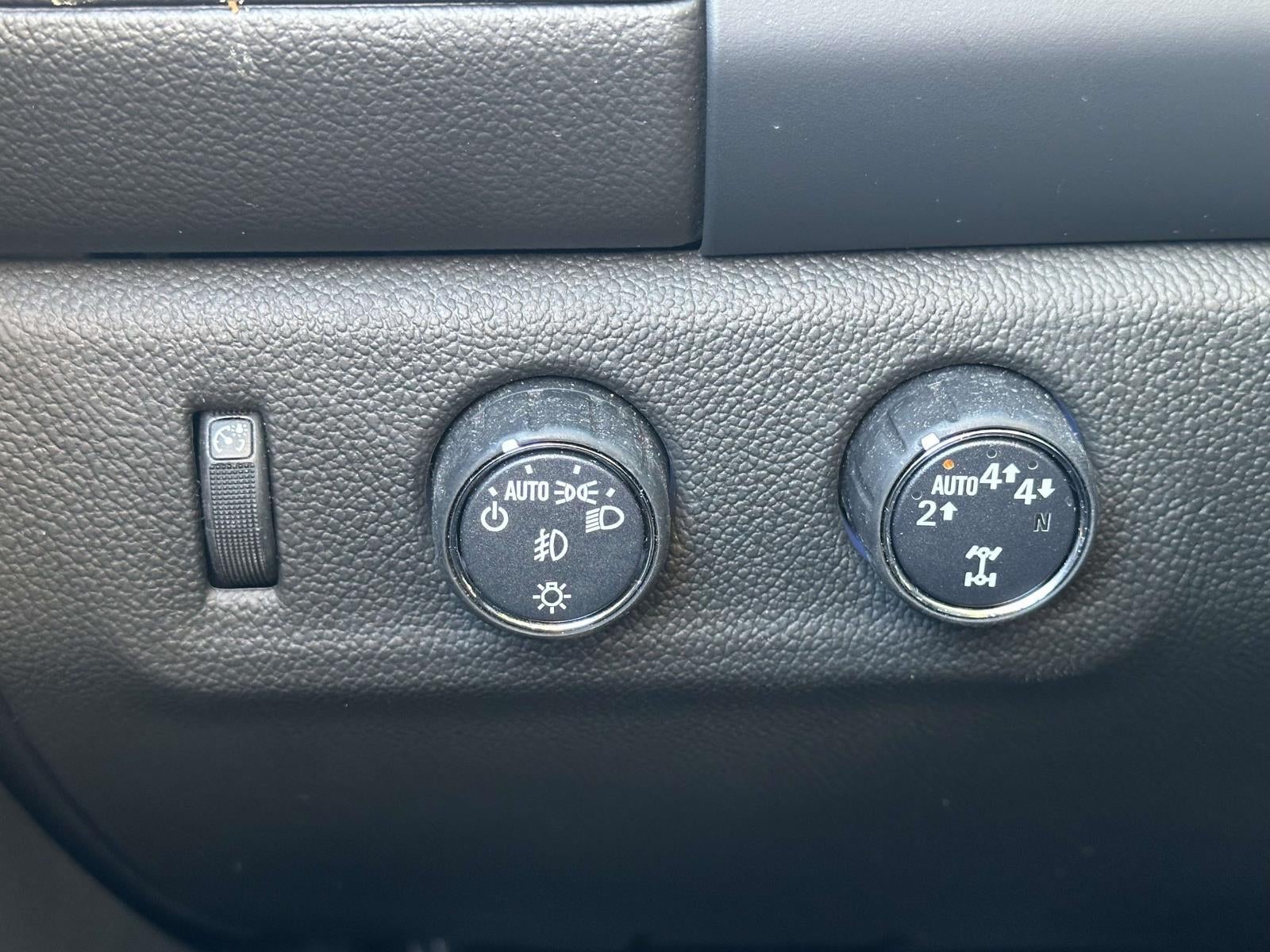 2022 GMC Canyon 4WD Crew Cab Short Box Elevation