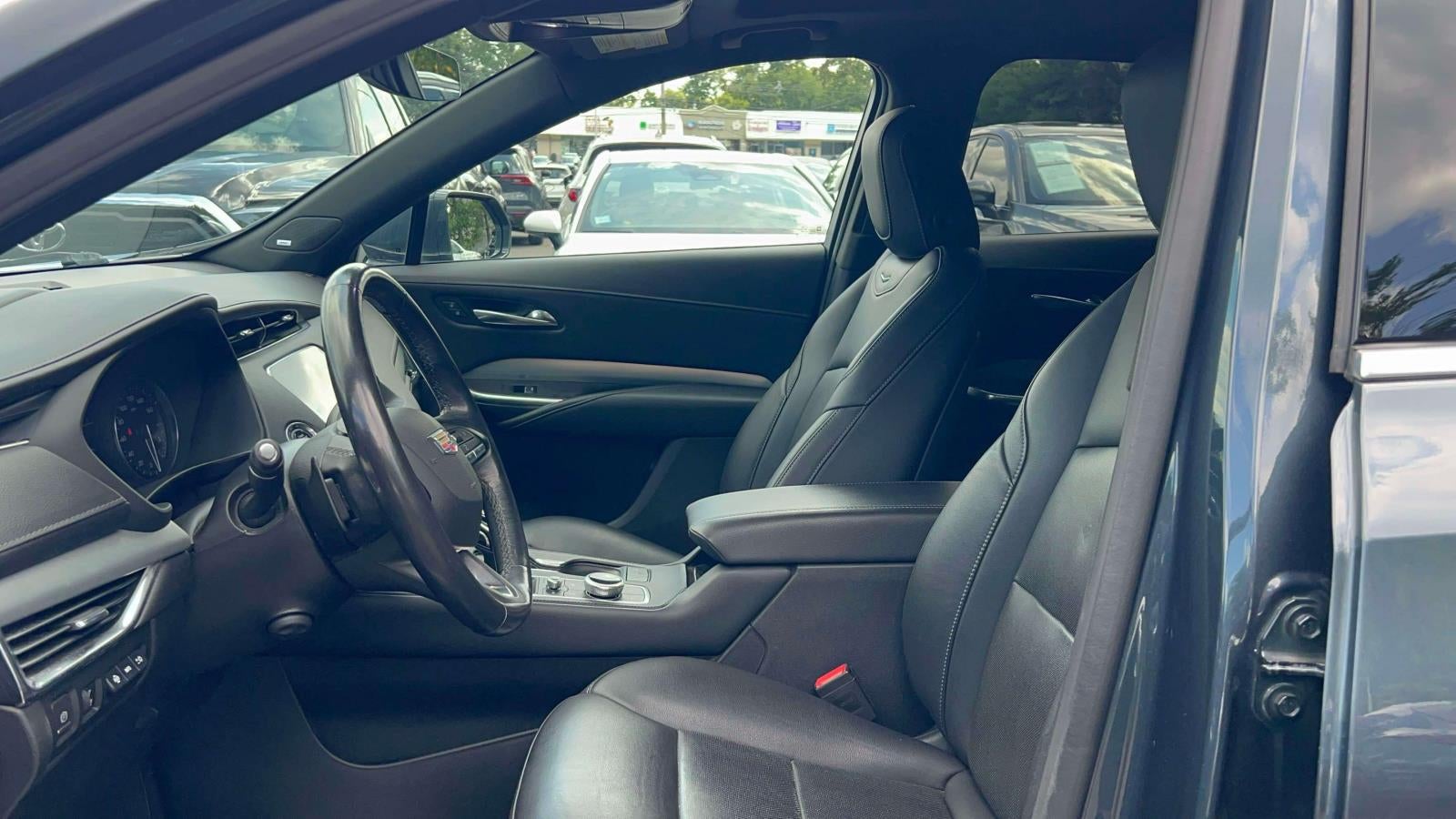 2020 Cadillac XT4 AWD Premium Luxury