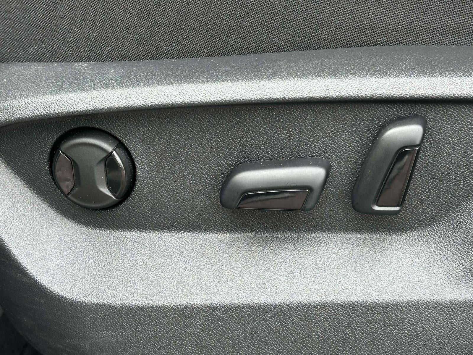 2024 Volkswagen Atlas 2.0T Peak Edition SE w/Technology