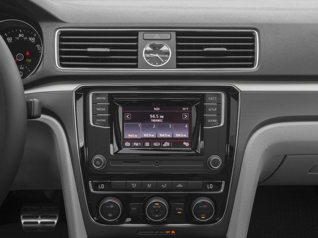 2016 Volkswagen Passat 1.8T R-Line