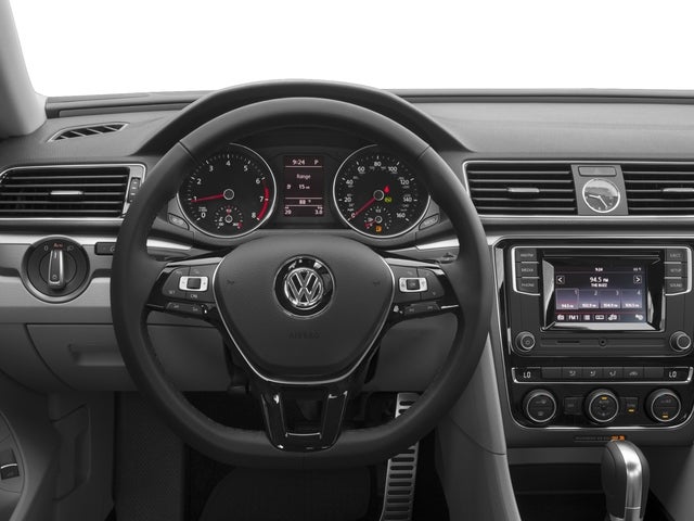 2016 Volkswagen Passat 1.8T R-Line