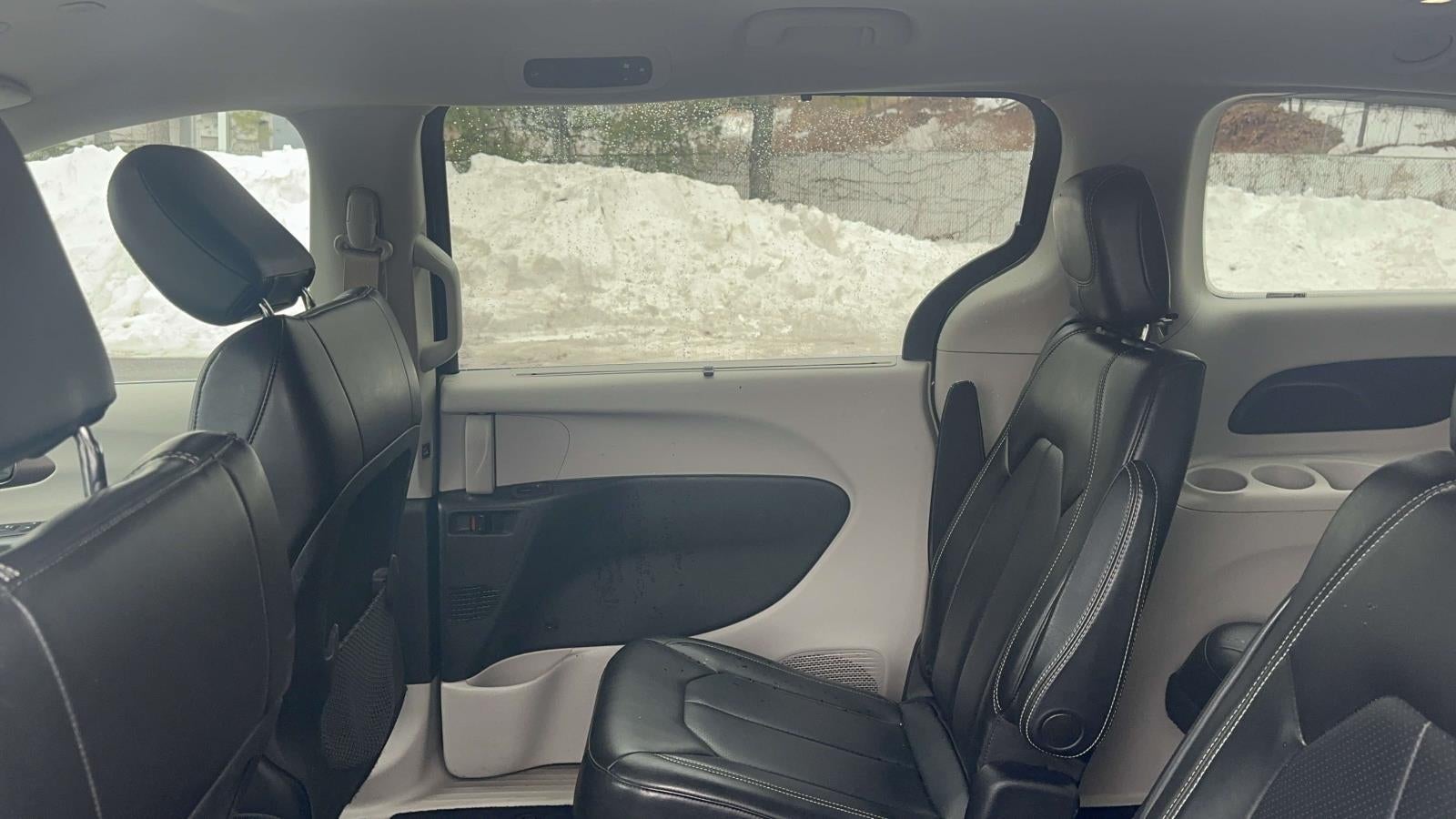 2021 Chrysler Voyager LXI