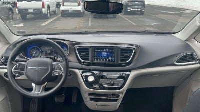 2021 Chrysler Voyager LXI