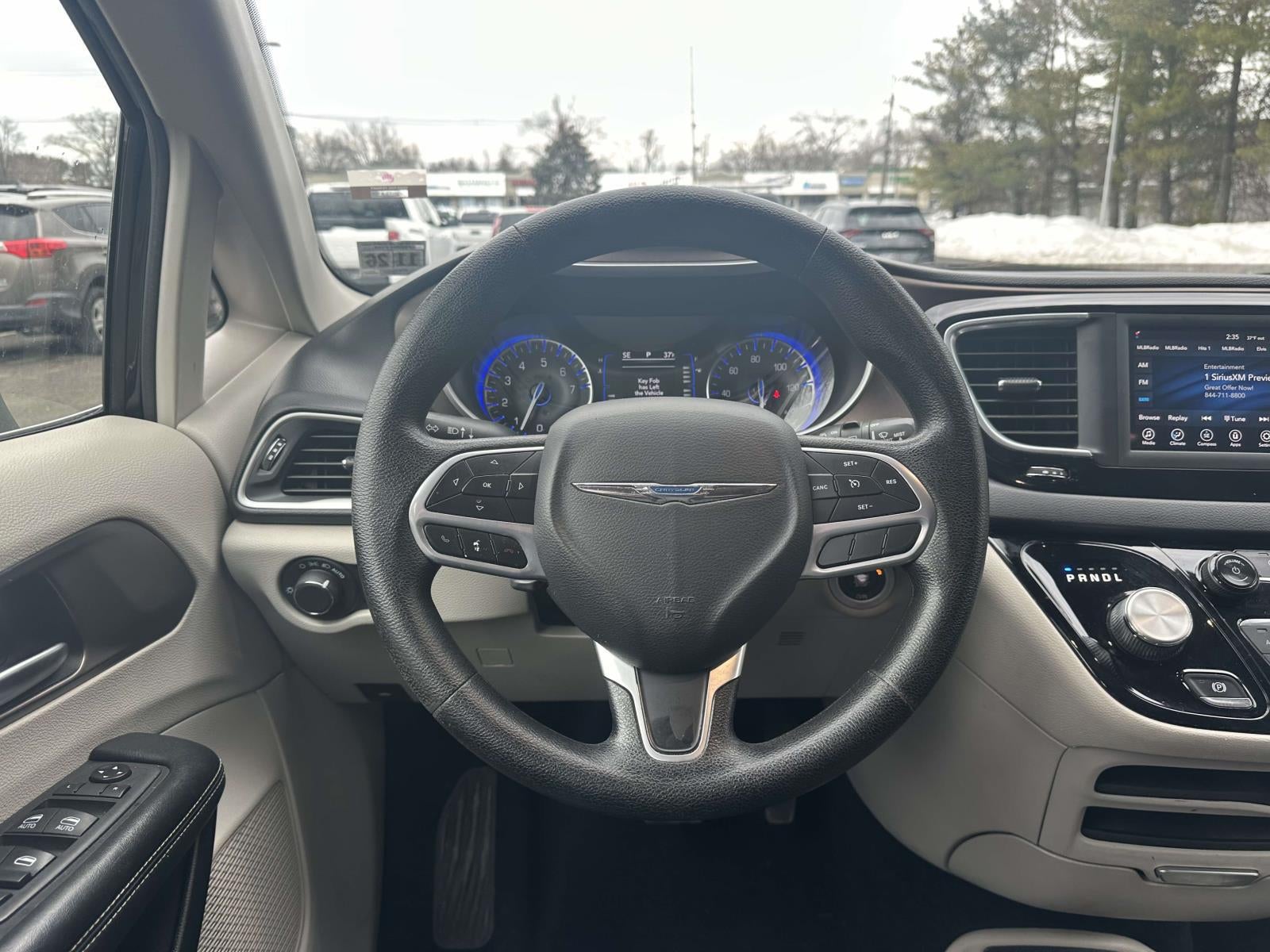 2021 Chrysler Voyager LXI