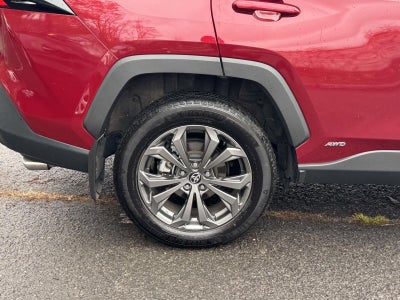 2024 Toyota RAV4 Hybrid XLE Premium