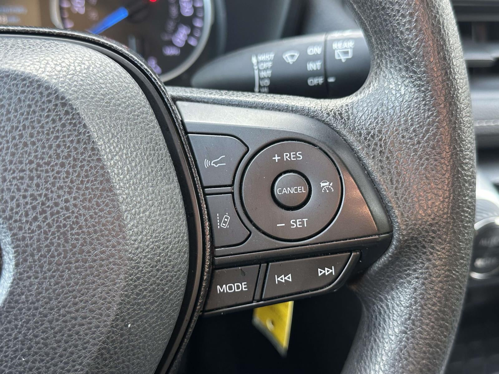 2020 Toyota RAV4 Hybrid LE