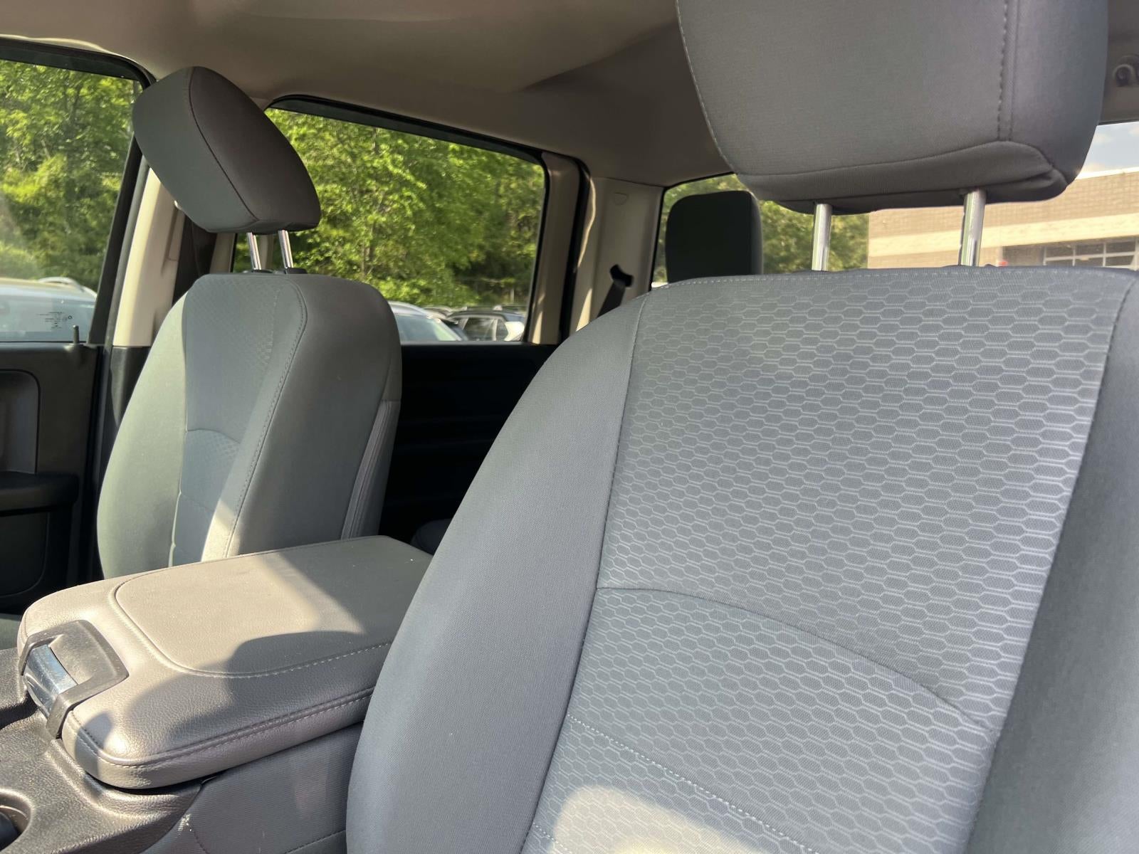 2018 RAM 2500 Tradesman Crew Cab 4x4 64' Box