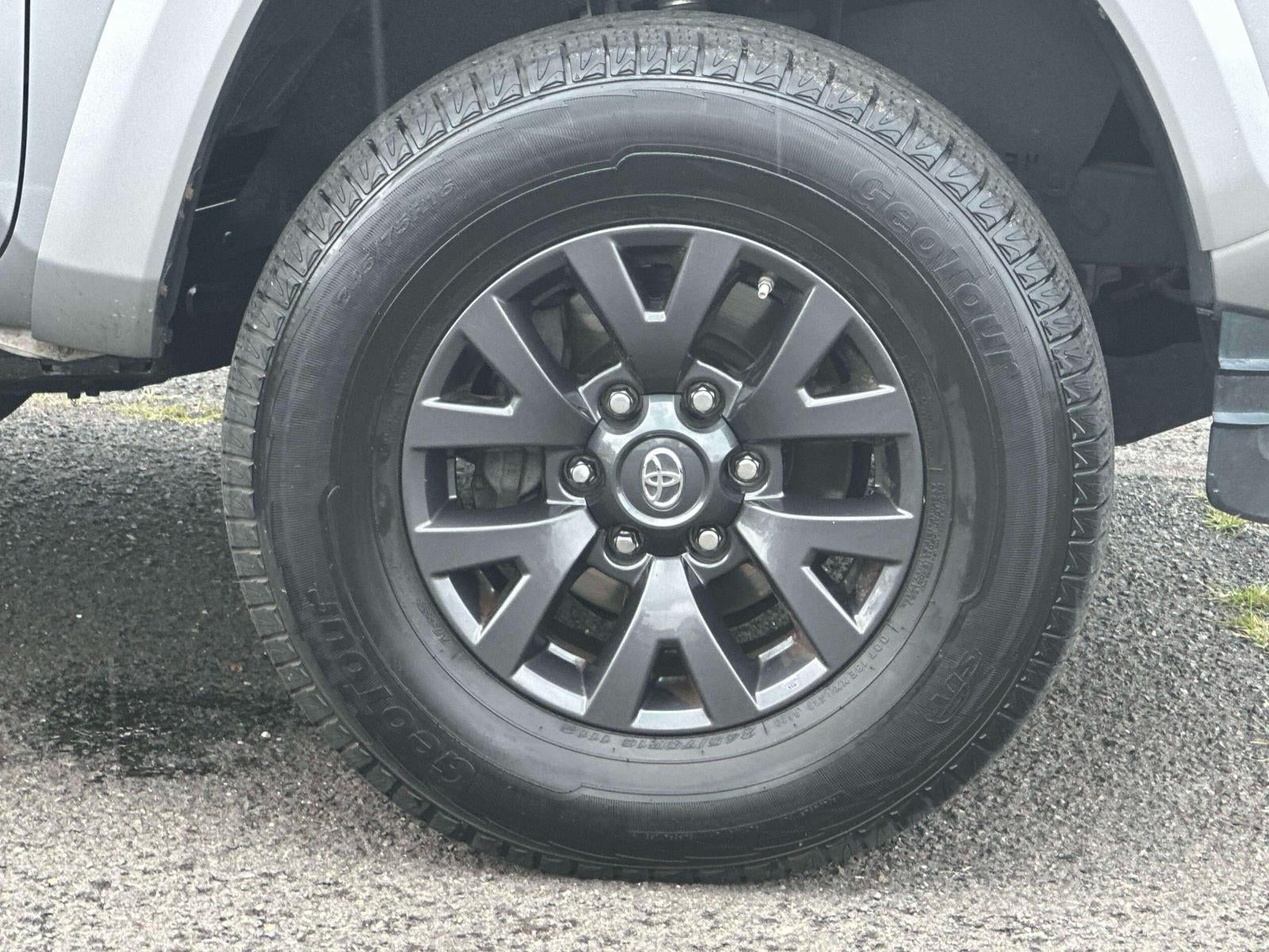 2021 Toyota Tacoma SR5 V6