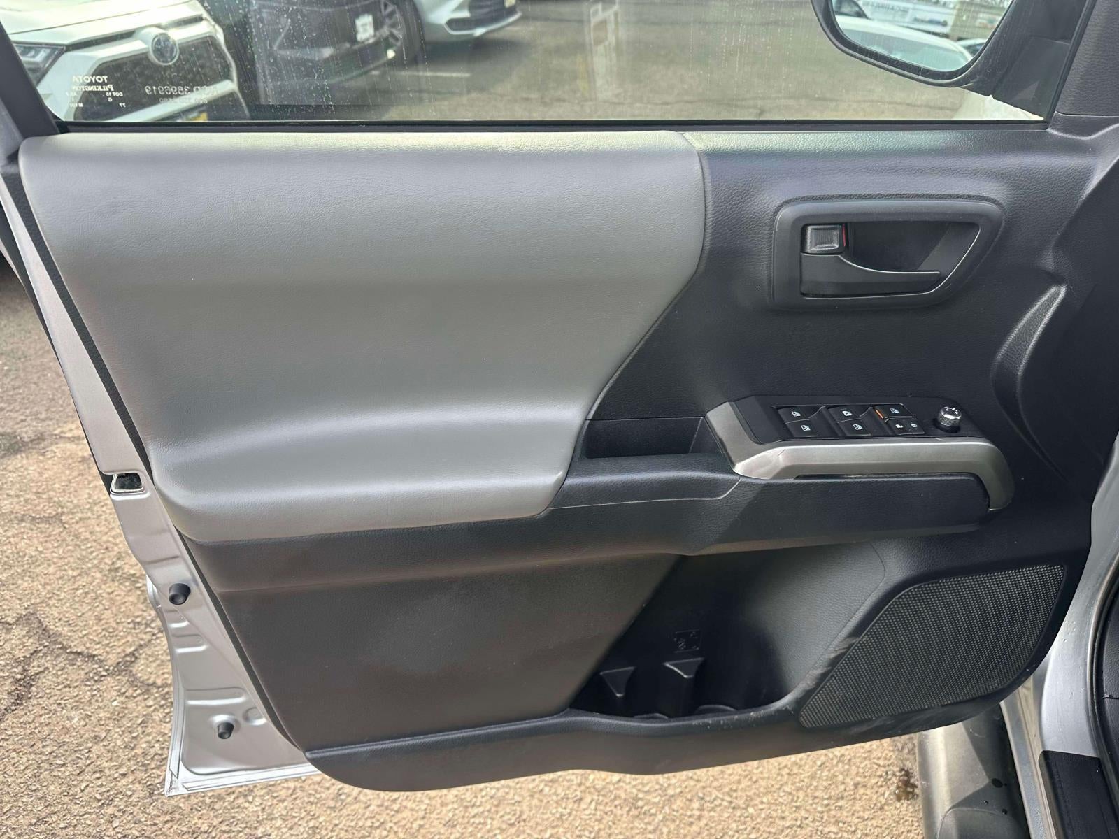 2018 Toyota Tacoma SR5 V6