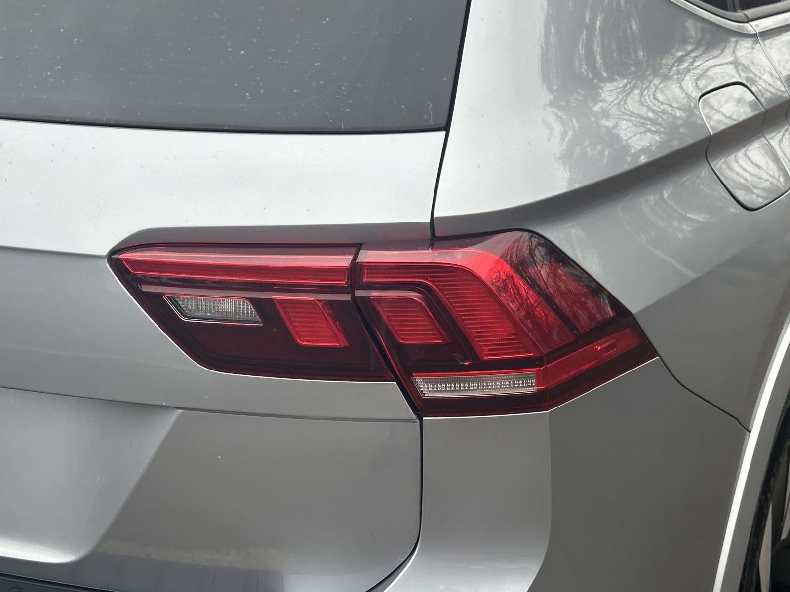 2021 Volkswagen Tiguan 2.0T SE R-Line Black