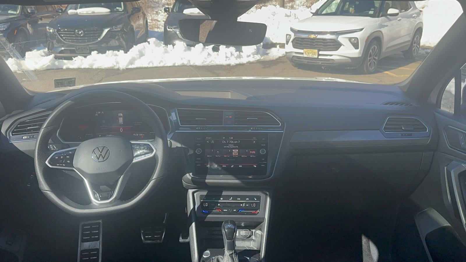 2022 Volkswagen Tiguan 2.0T SE R-Line Black