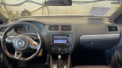 2013 Volkswagen Jetta GLI Autobahn