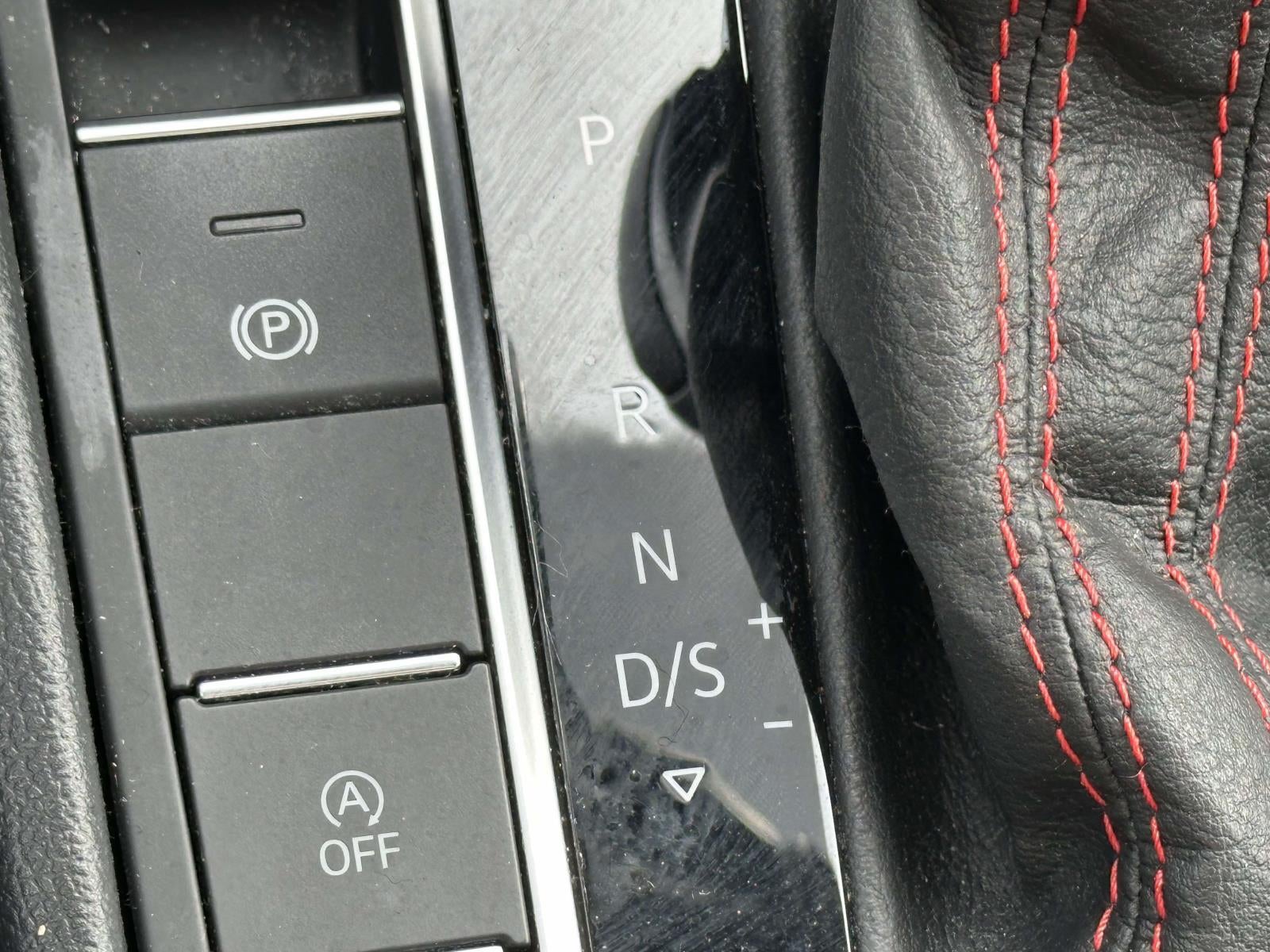 2019 Volkswagen Jetta GLI 2.0T S