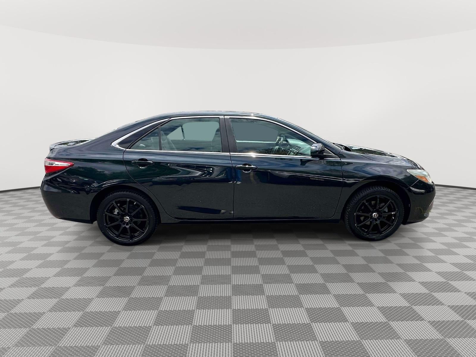 2016 Toyota Camry XSE