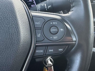 2022 Toyota Camry SE AWD