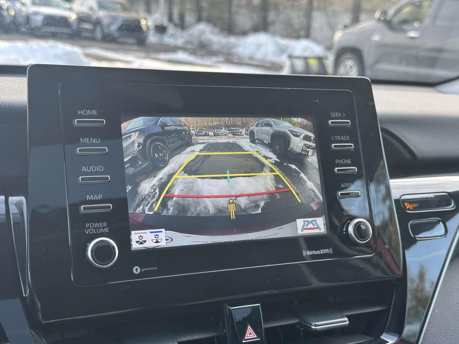 2022 Toyota Camry SE AWD