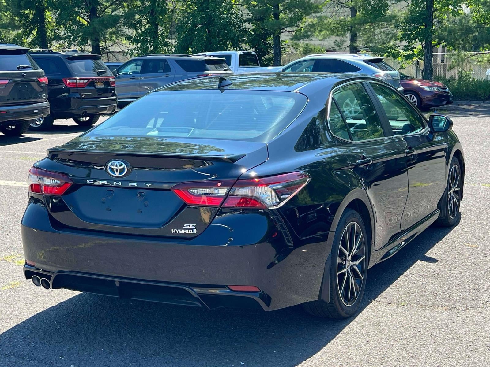 2024 Toyota Camry Hybrid SE