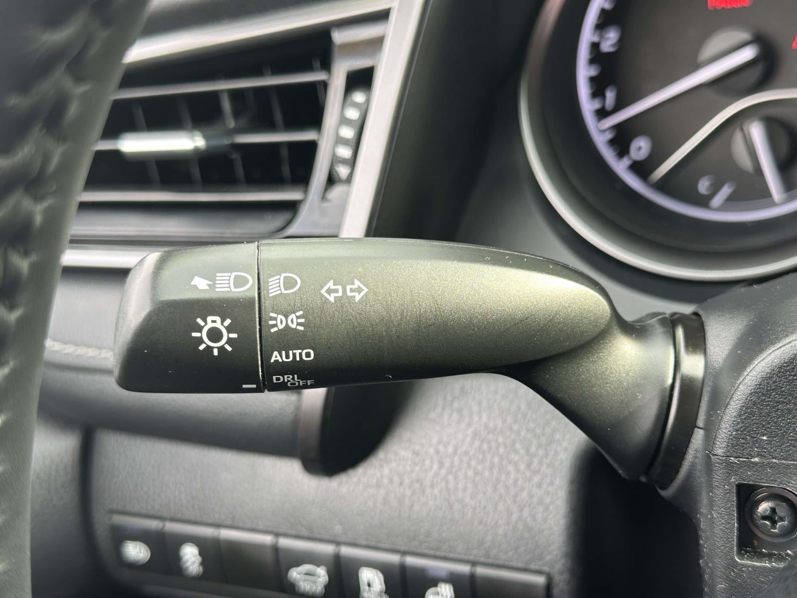 2023 Toyota Camry SE AWD