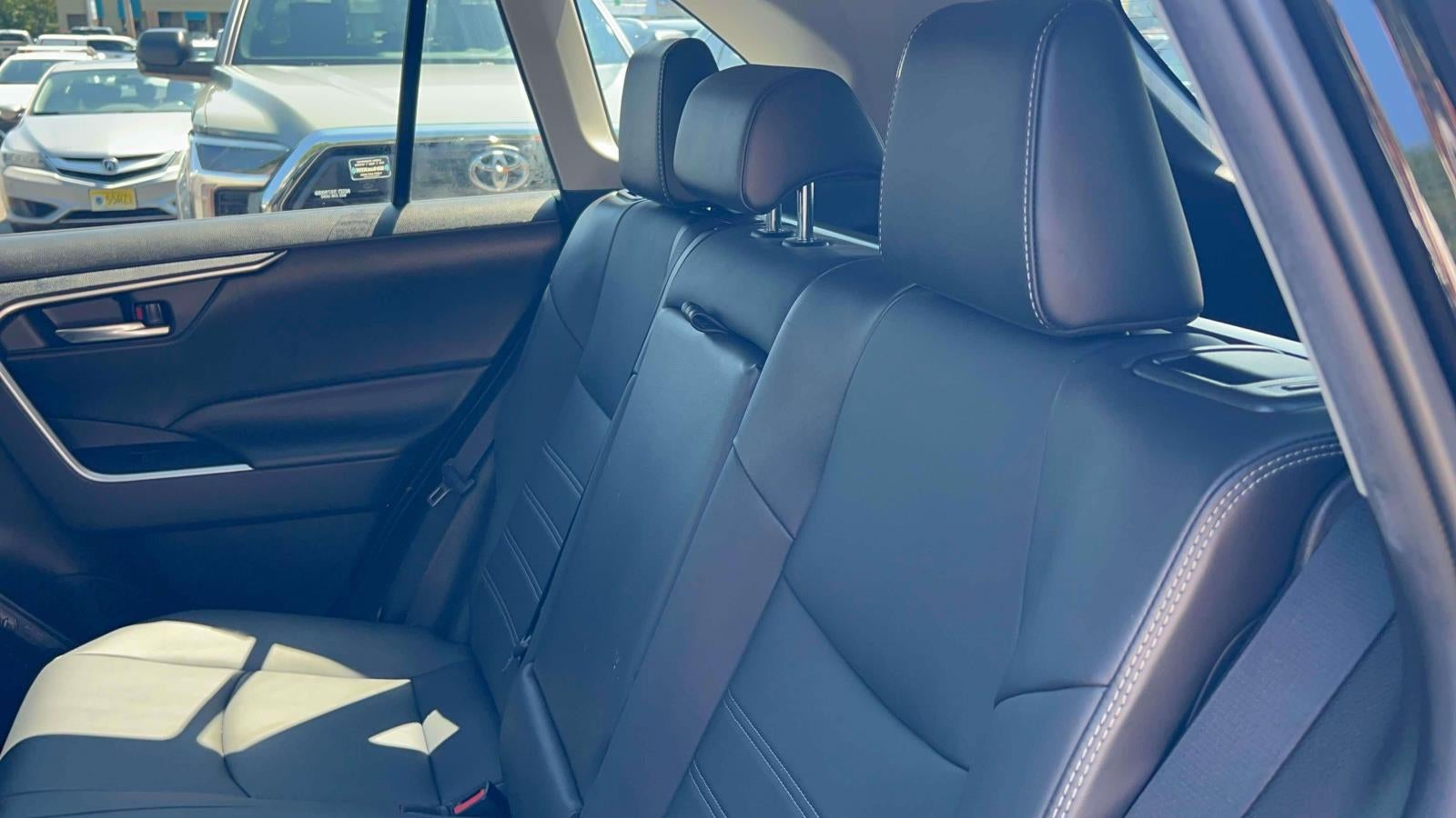 2021 Toyota RAV4 Hybrid XLE Premium