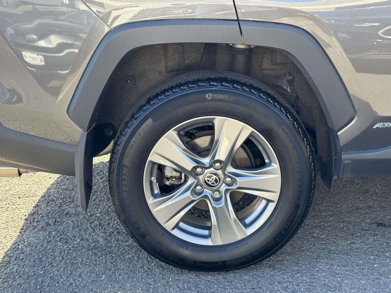 2024 Toyota RAV4 Hybrid LE