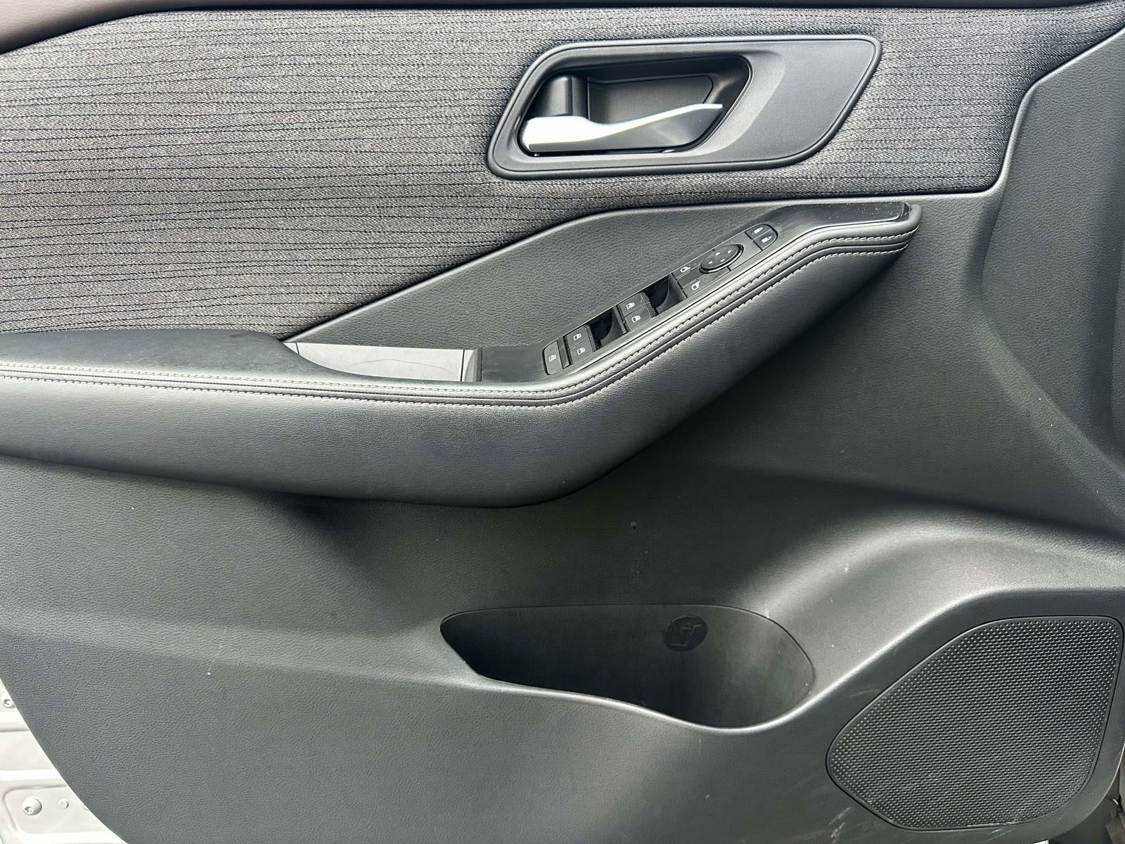 2022 Nissan Rogue SV Intelligent AWD