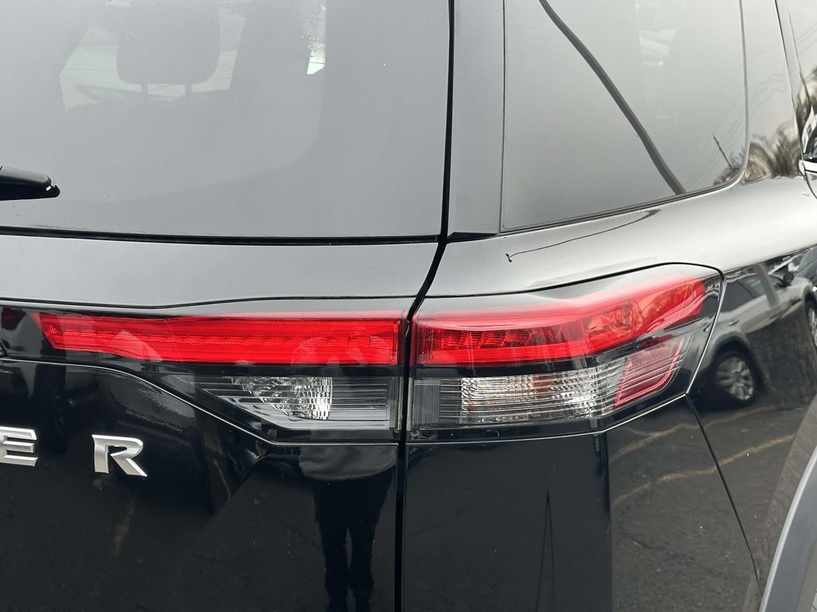 2022 Nissan Pathfinder SV 4WD