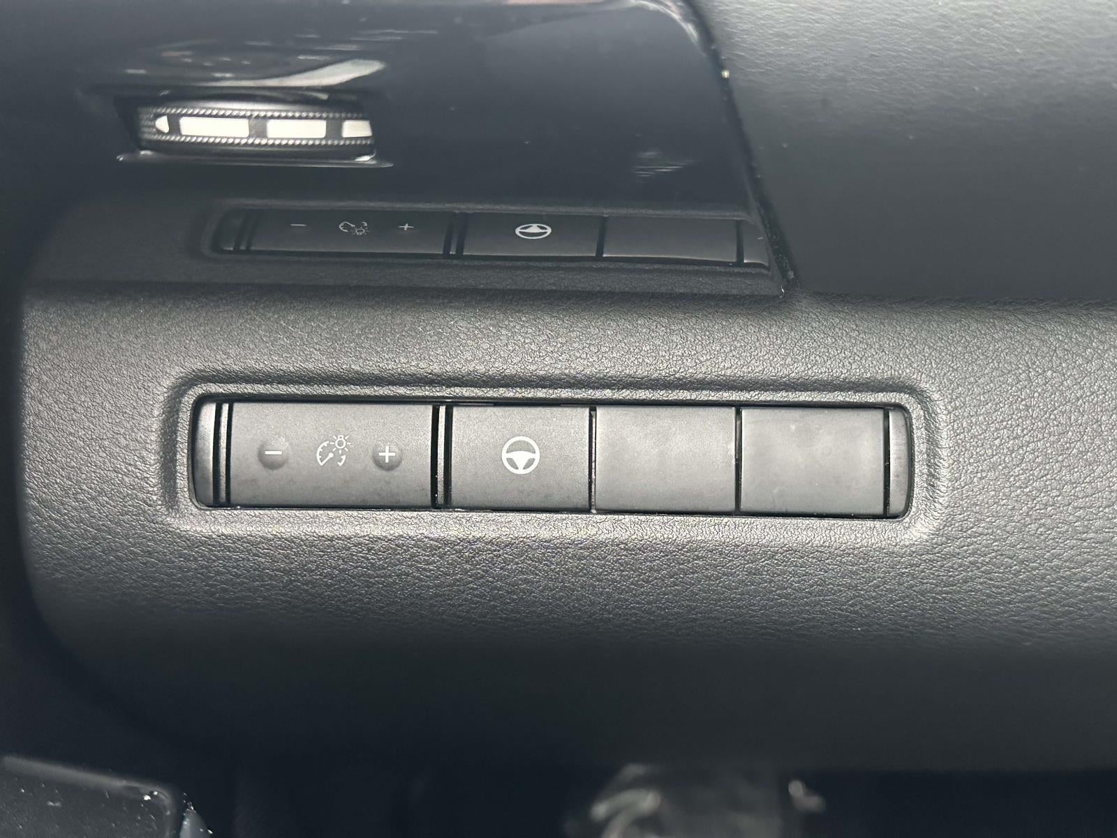 2022 Nissan Pathfinder SV 4WD