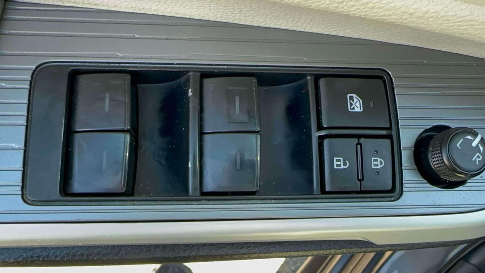 2025 Toyota Sienna LE