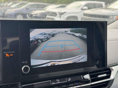 2025 Toyota Sienna LE