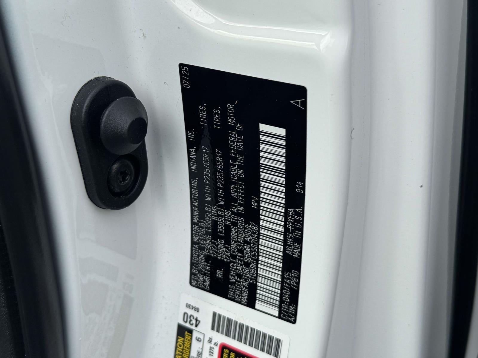 2025 Toyota Sienna LE