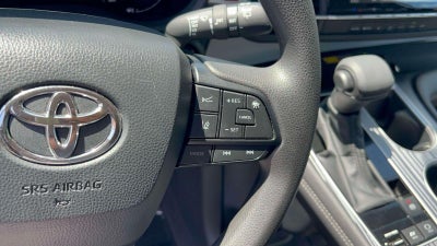 2025 Toyota Sienna LE