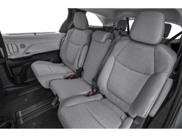 2025 Toyota Sienna LE