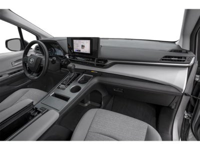 2025 Toyota Sienna LE