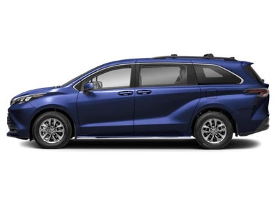 2025 Toyota Sienna LE