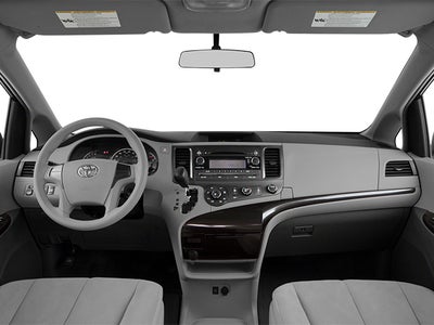2014 Toyota Sienna XLE 7 Passenger