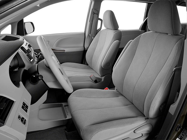 2014 Toyota Sienna XLE 7 Passenger