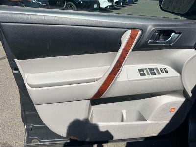 2013 Toyota Highlander Limited V6