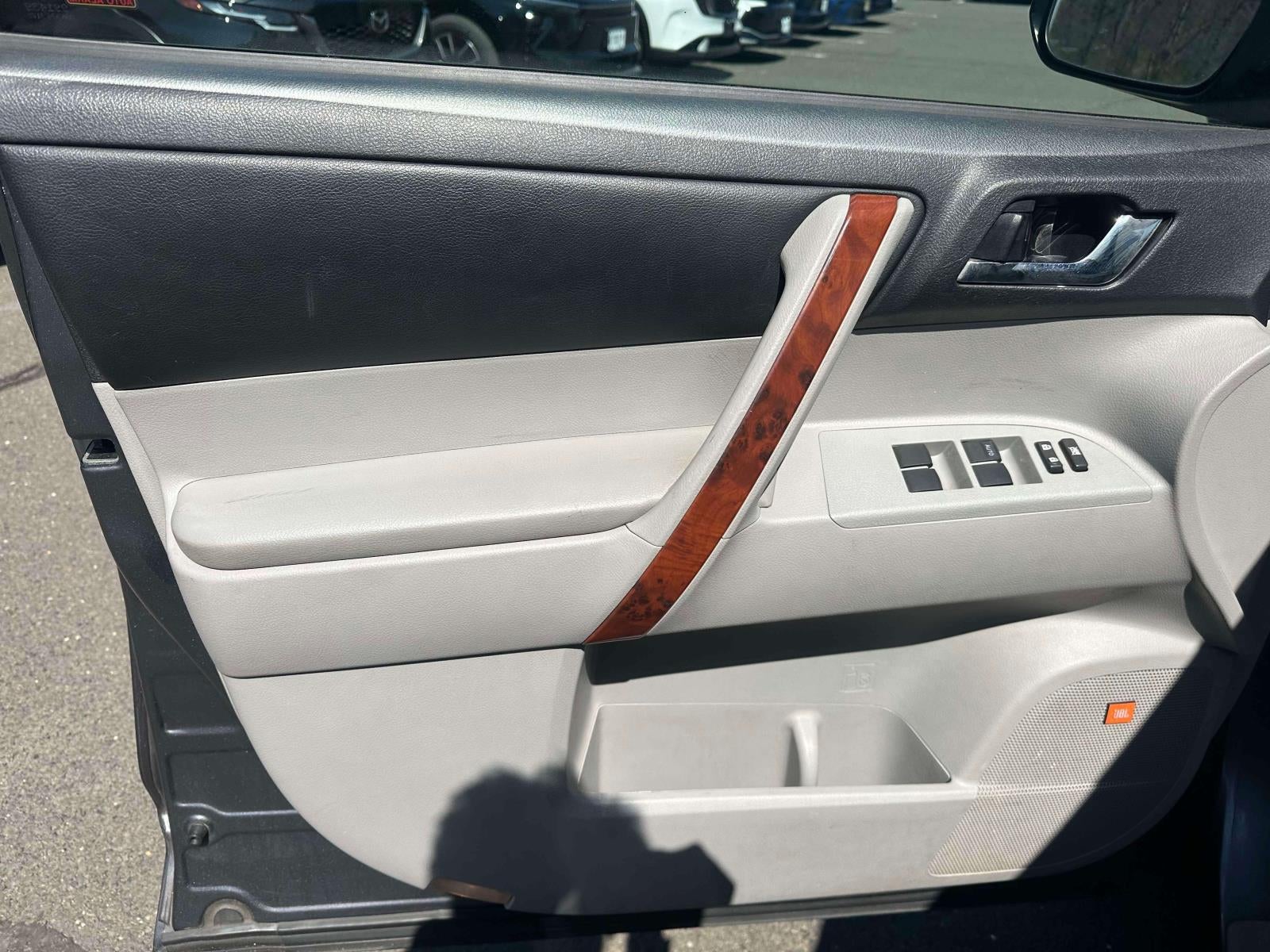 2013 Toyota Highlander Limited V6