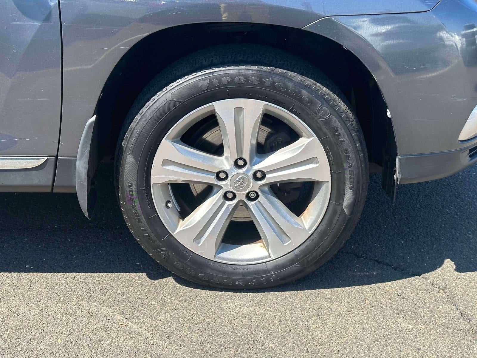 2013 Toyota Highlander Limited V6