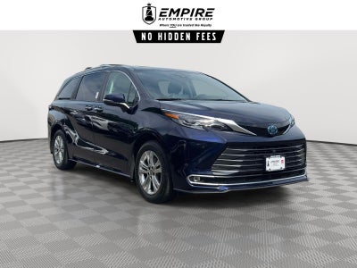 2024 Toyota Sienna Platinum