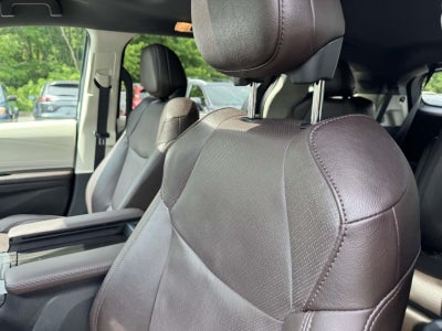 2024 Toyota Sienna Platinum