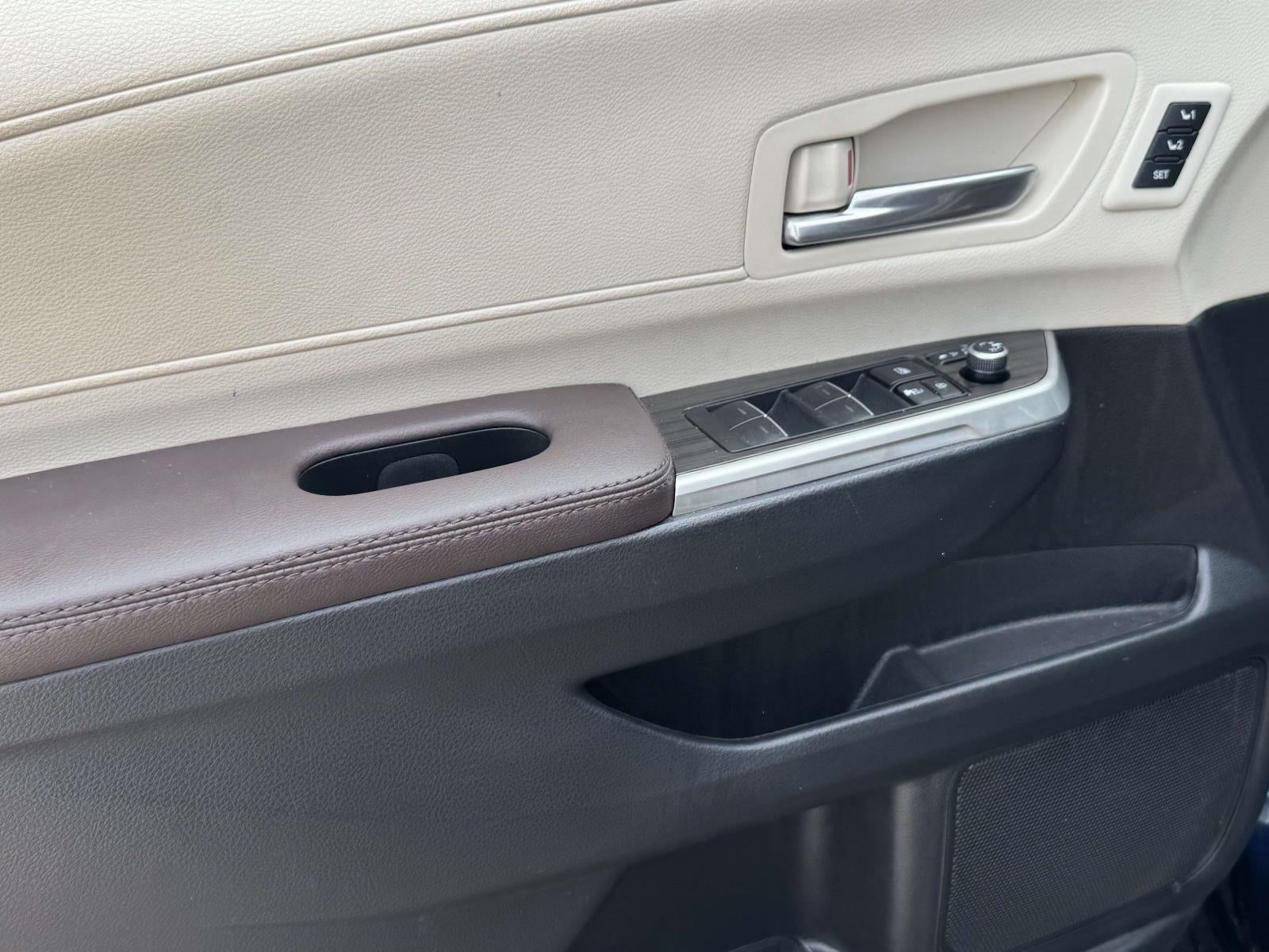 2024 Toyota Sienna Platinum