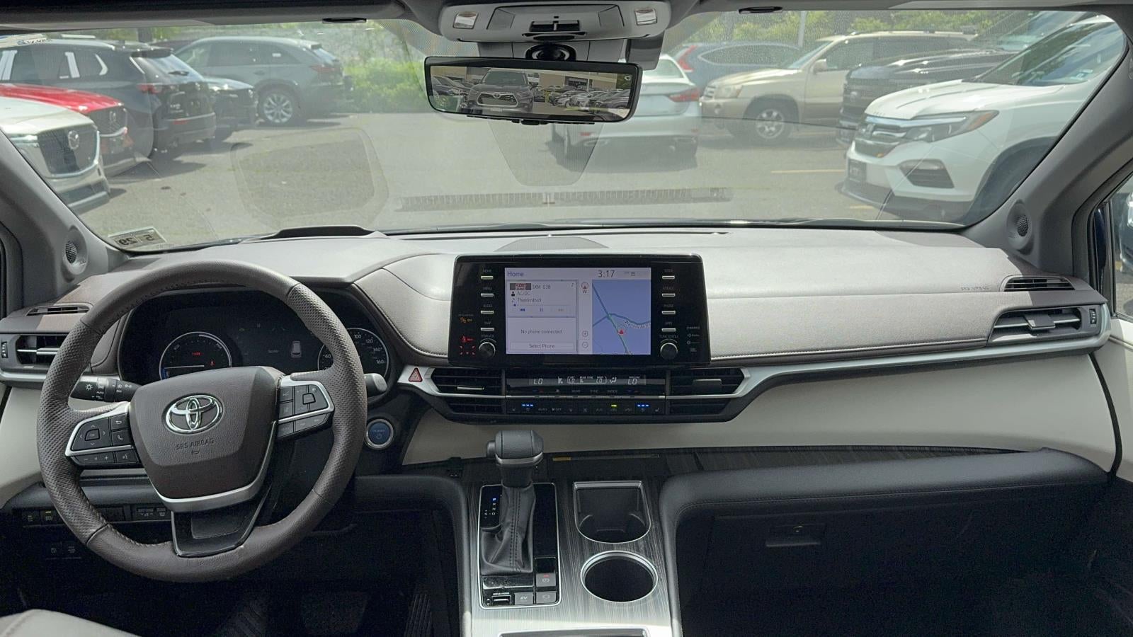 2024 Toyota Sienna Platinum