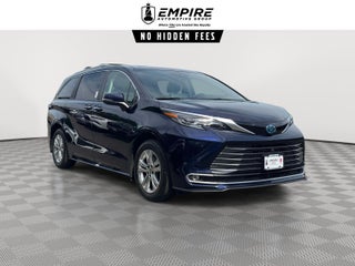 2024 Toyota Sienna Platinum