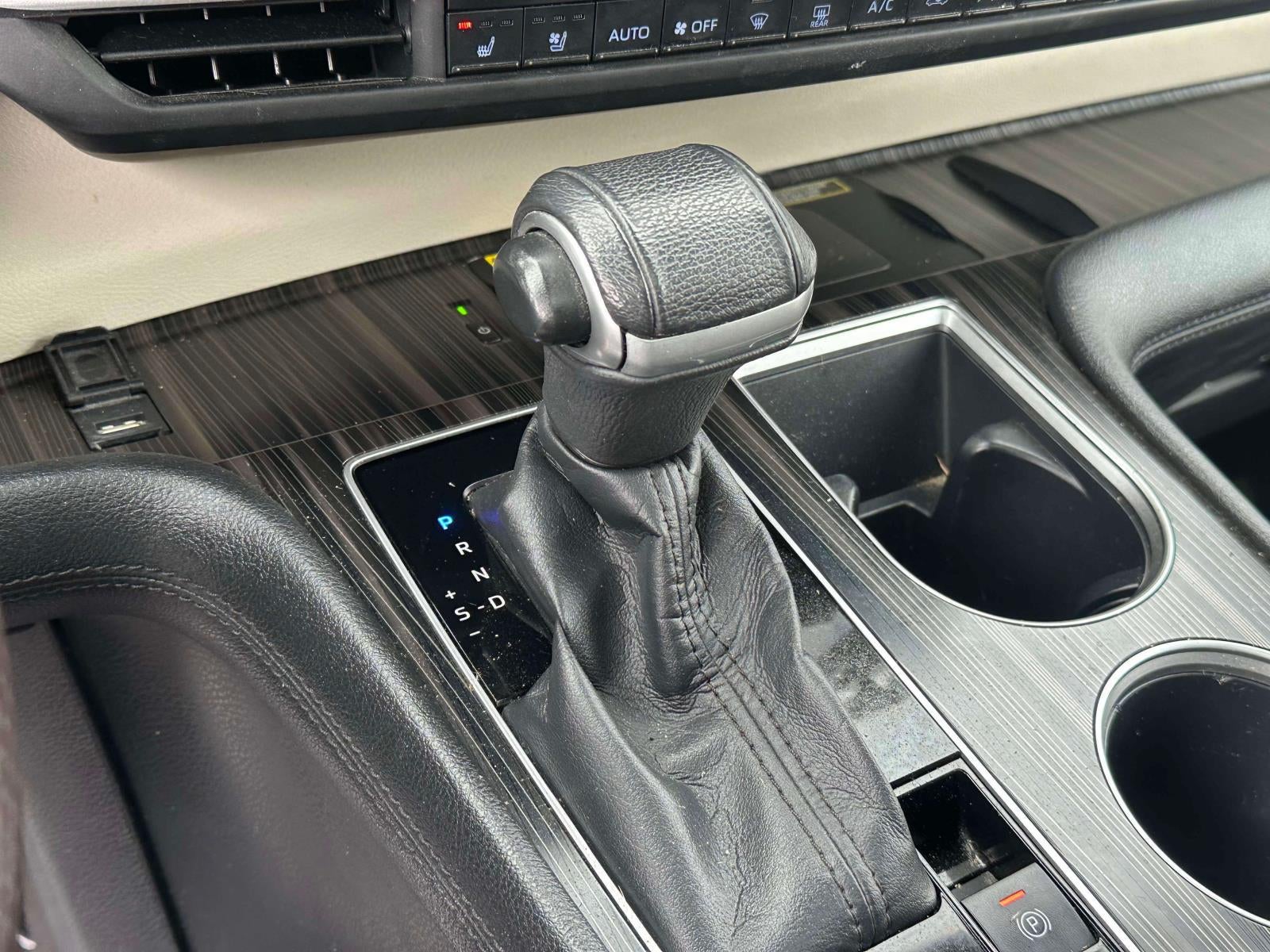 2022 Toyota Sienna Platinum